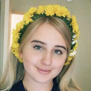 Meet your Posher, Evelina